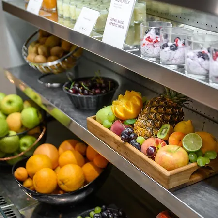 Movenpick And Fruske Terme ホテル