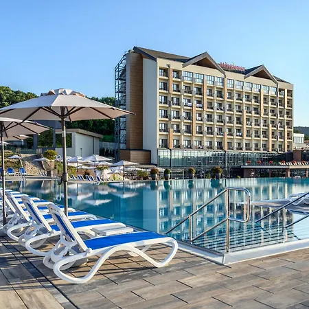 Movenpick And Fruske Terme 4*