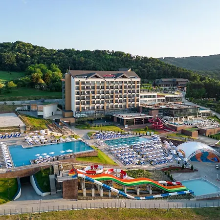 Movenpick And Fruske Terme ホテル 4*