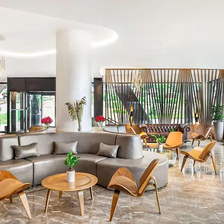 Hotell Movenpick And Fruske Terme