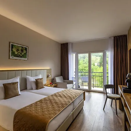 酒店 Movenpick And Fruske Terme