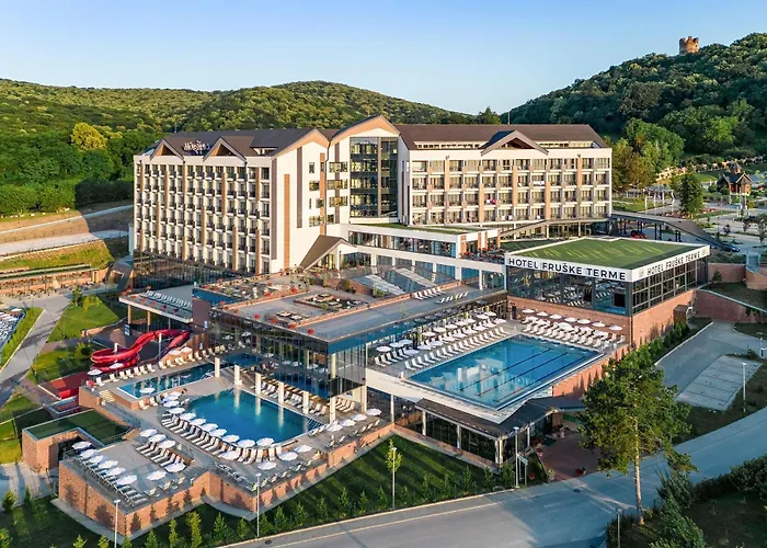 Hotel Movenpick And Fruske Terme 4*